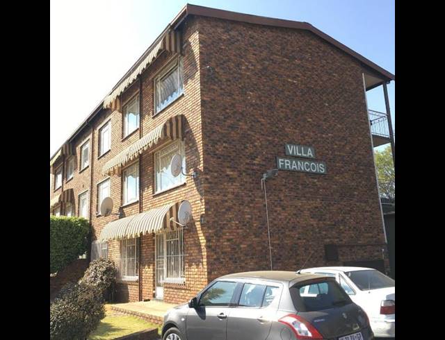 2 BEDROOM APARTMENT FOR SALE IN BERTON PARK